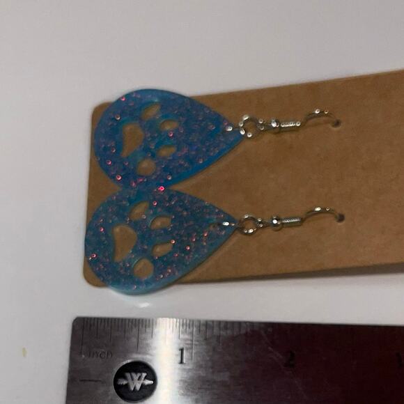 Handmade epoxy resin paw print earrings - light blue glitter w/ rosegold flecks - Picture 4 of 4